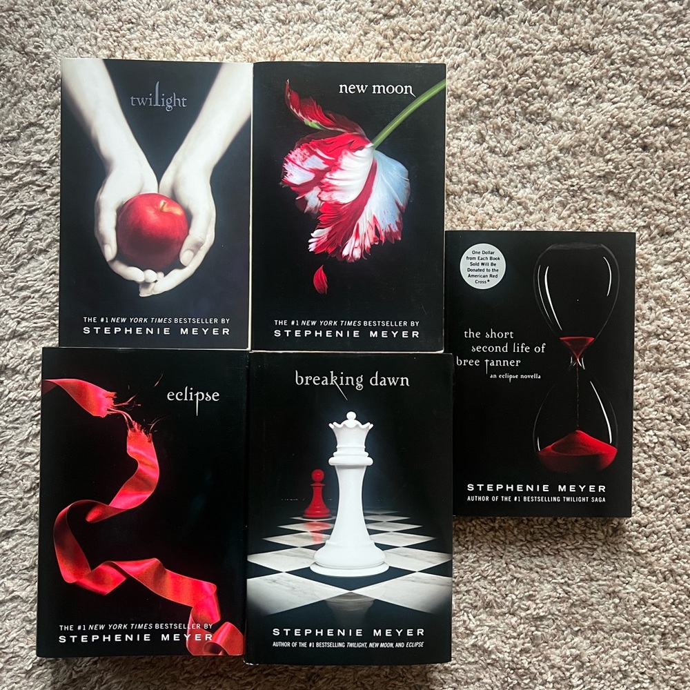 Twilight Saga Book Collection
